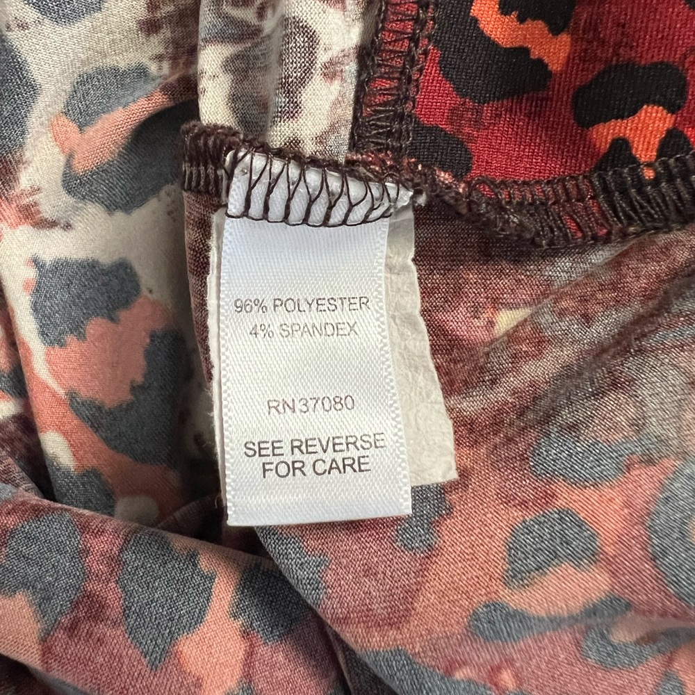 C EST 1946 Animal Print Tie Front Top EUC - Picture 8 of 8